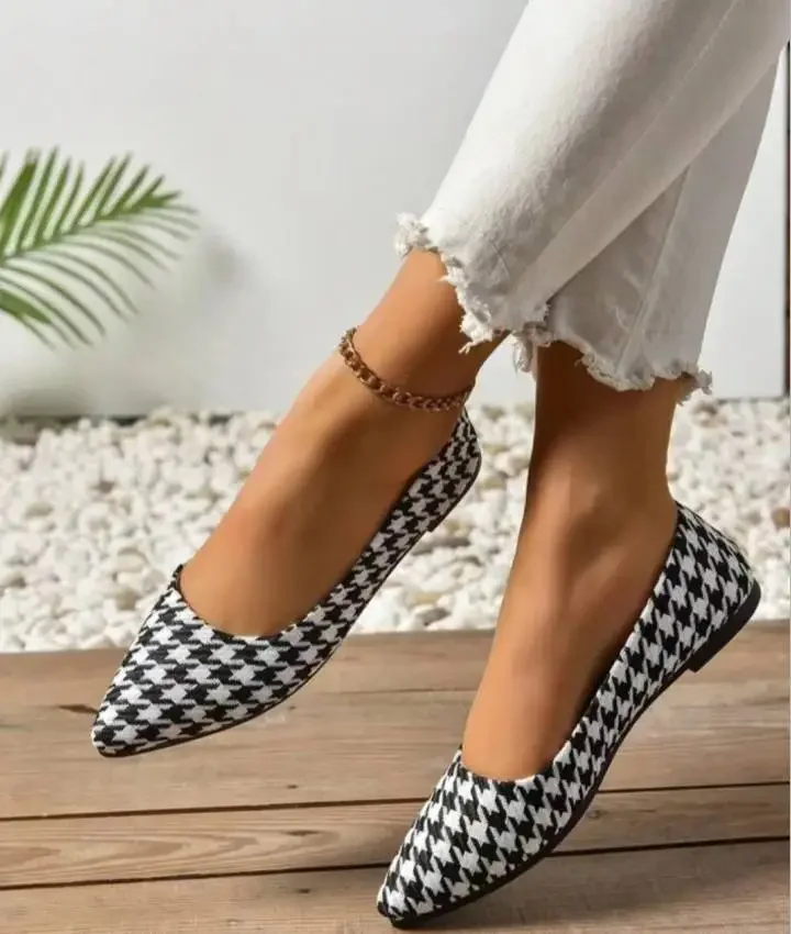 Women's Canvas Ballet Shoes Flat Breathable Colorblock Plaid Slip-on Loafers for 2024 Fashionable and Comfortable Footwear
