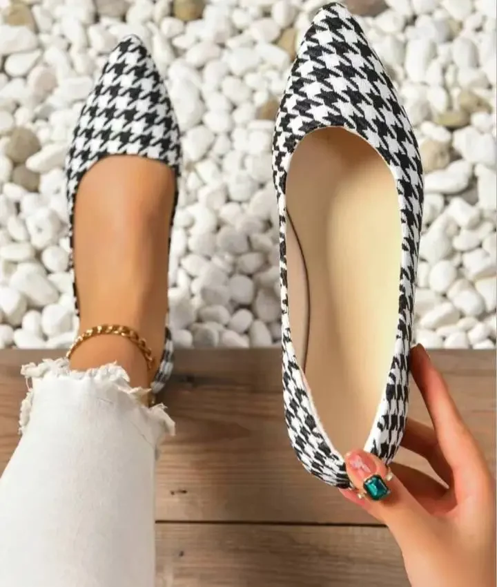 Women's Canvas Ballet Shoes Flat Breathable Colorblock Plaid Slip-on Loafers for 2024 Fashionable and Comfortable Footwear