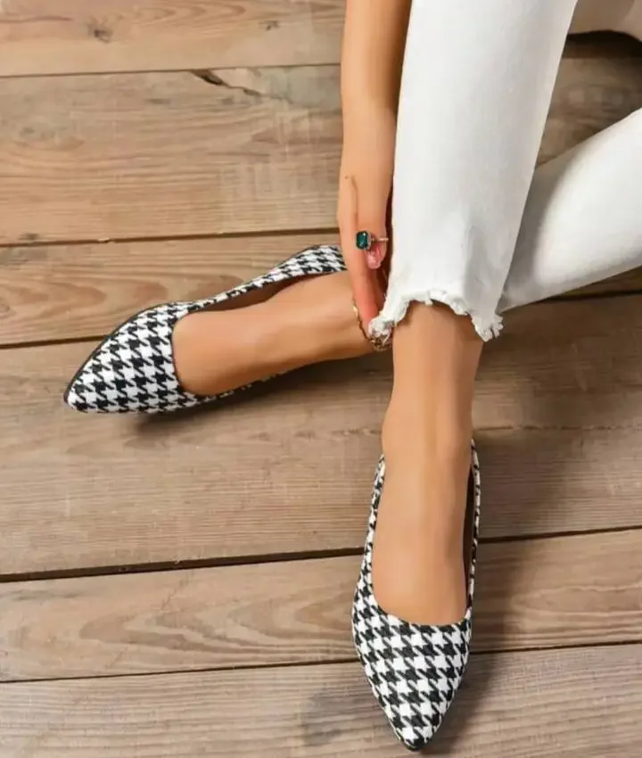 Women's Canvas Ballet Shoes Flat Breathable Colorblock Plaid Slip-on Loafers for 2024 Fashionable and Comfortable Footwear