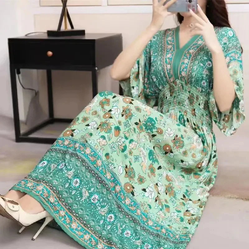 Plus Size Bohemian Summer Sweet Printed V-Neck Batwing Sleeved Beach Dress Women's Dress Ethnic Holiday Large Swing Midi Dress