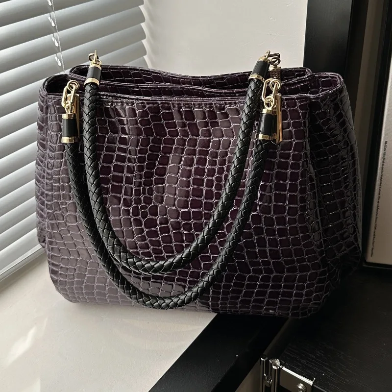 Classic Stone Texture Top-Handle Bag with Crocodile Print Elegant Shoulder Bag for Sophisticated Women in Europe and America