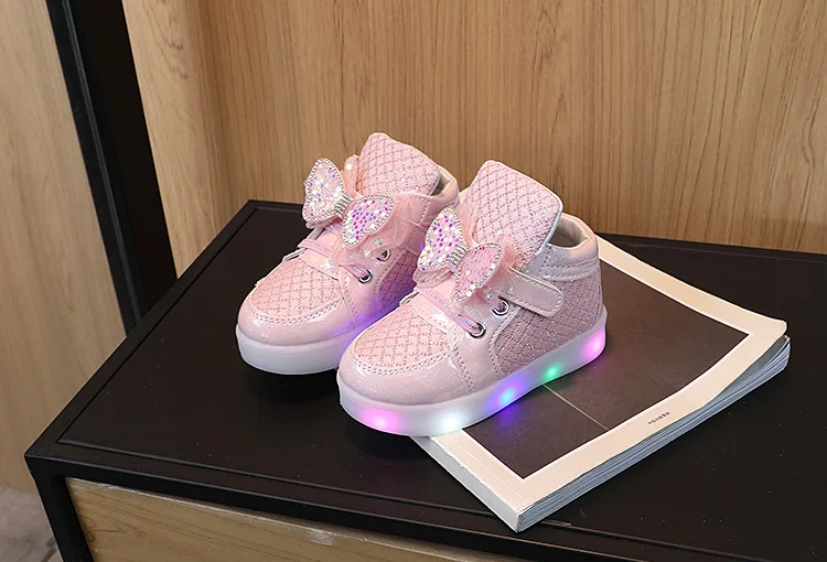 Kid Tennis 2025 Spring And Autumn Children LED Sneakers Boys Glowing Shoes kids Baby Girls Toddler Shoes with Light Up Luminous
