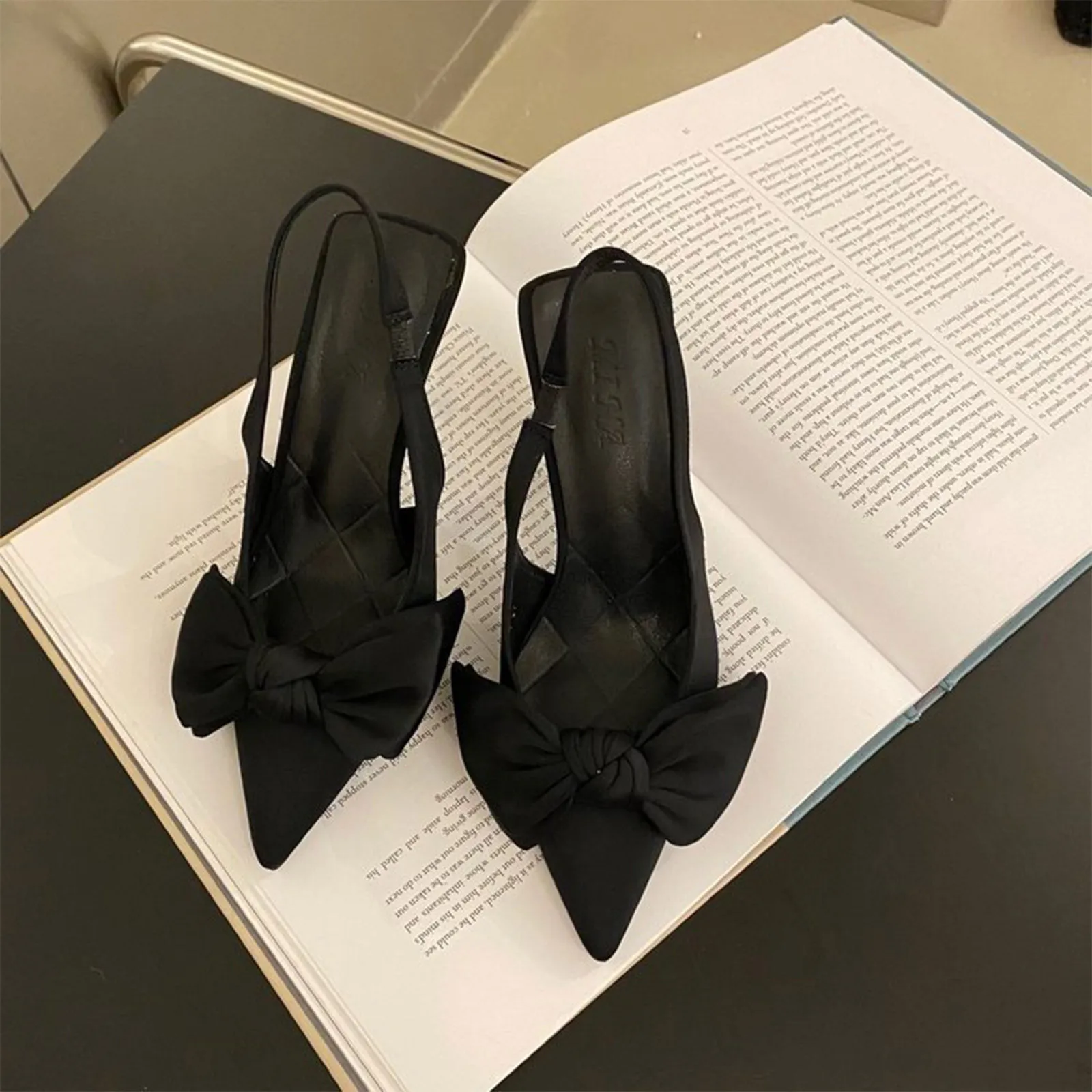 Slim Heels Fashion Stunning Tender Sandals For Women Spring Summer High-End Attractive Pointed Toe Cap Bow High Heel Sandals