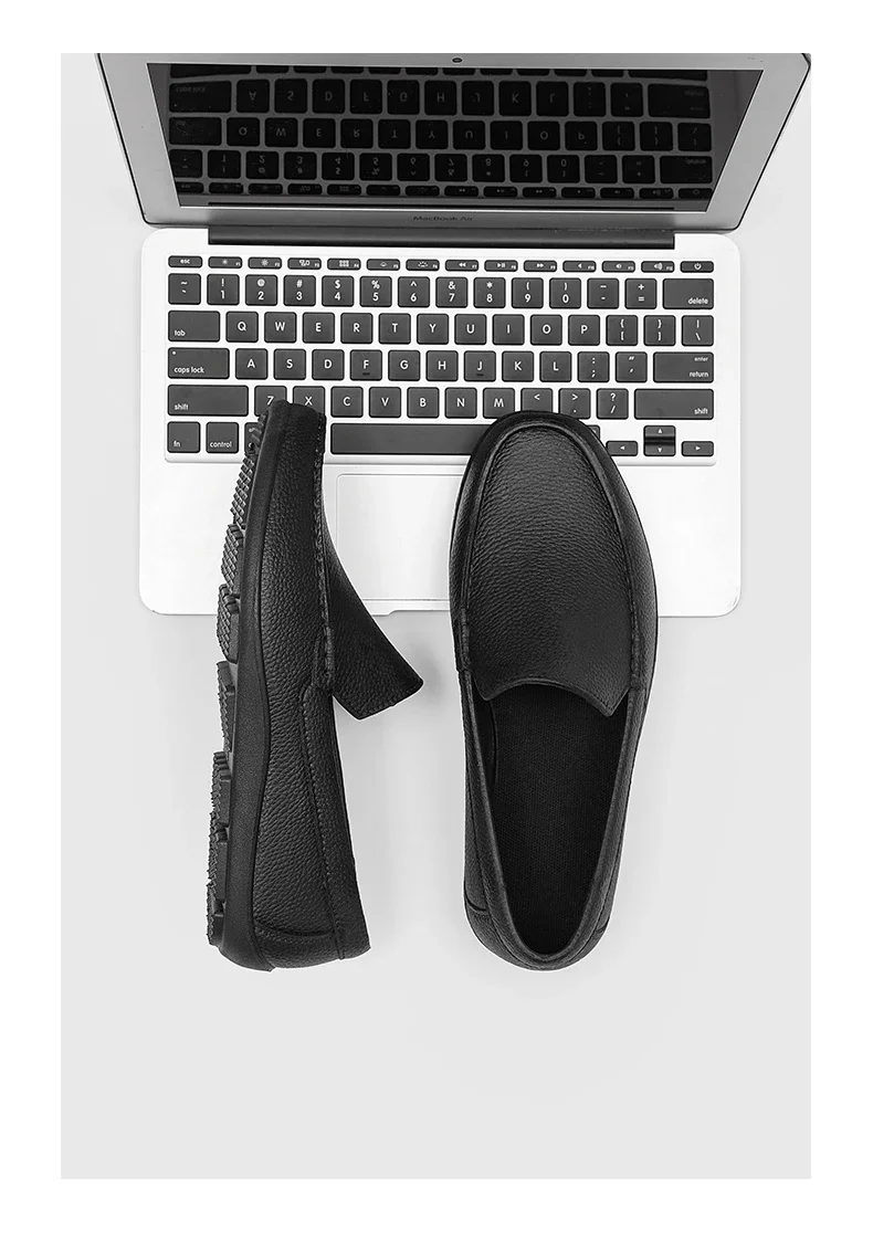 Men Chef Shoes Man Summer Beach Slippers Water-proof Oil-proof Kitchen Shoes Non-slip Garden Clogs Hotel Work Shoe EVA Sandal