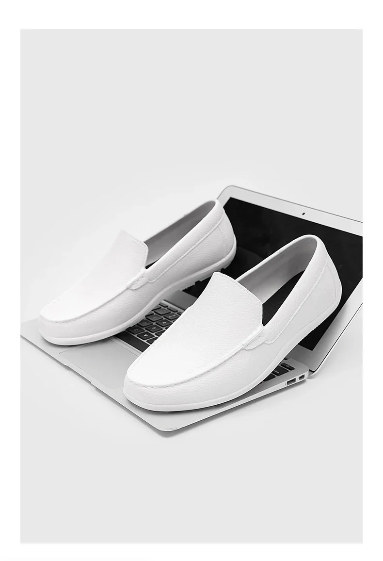 Men Chef Shoes Man Summer Beach Slippers Water-proof Oil-proof Kitchen Shoes Non-slip Garden Clogs Hotel Work Shoe EVA Sandal