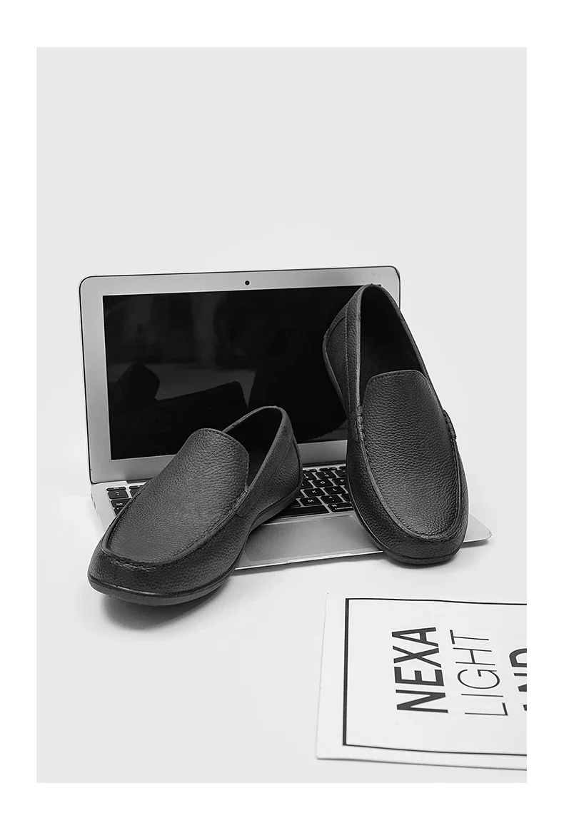 Men Chef Shoes Man Summer Beach Slippers Water-proof Oil-proof Kitchen Shoes Non-slip Garden Clogs Hotel Work Shoe EVA Sandal
