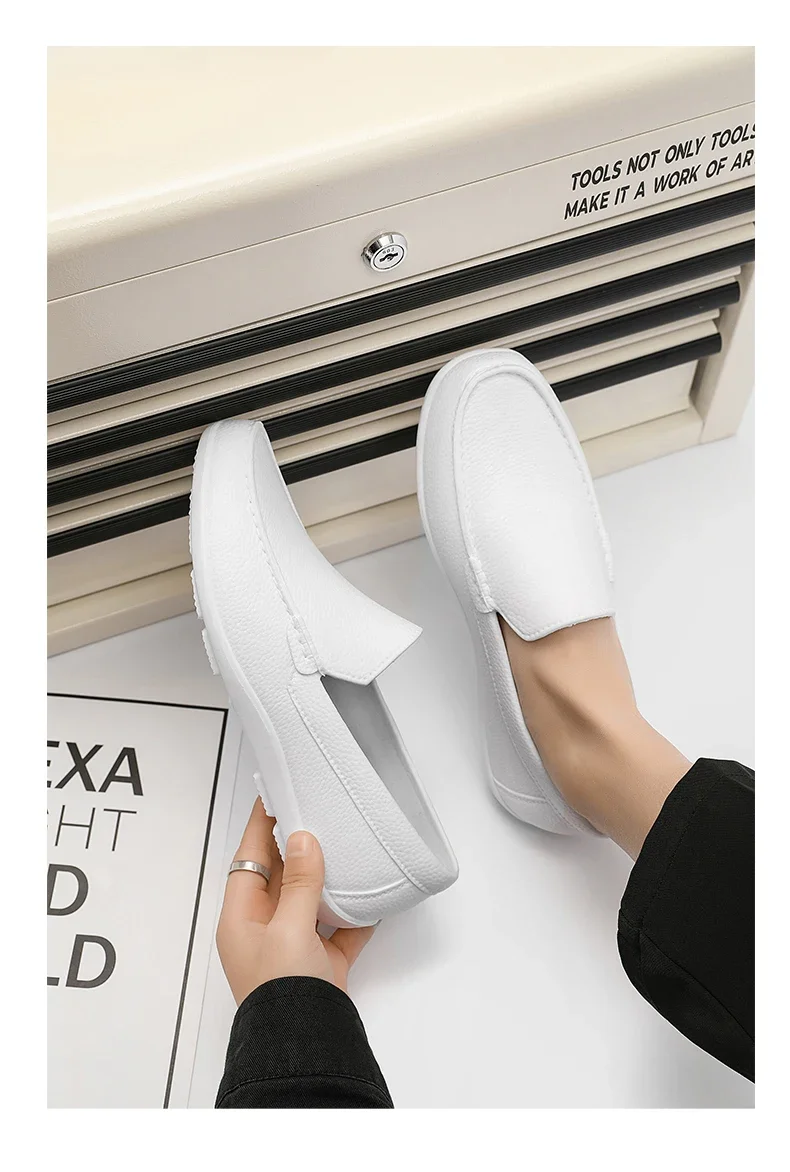 Men Chef Shoes Man Summer Beach Slippers Water-proof Oil-proof Kitchen Shoes Non-slip Garden Clogs Hotel Work Shoe EVA Sandal