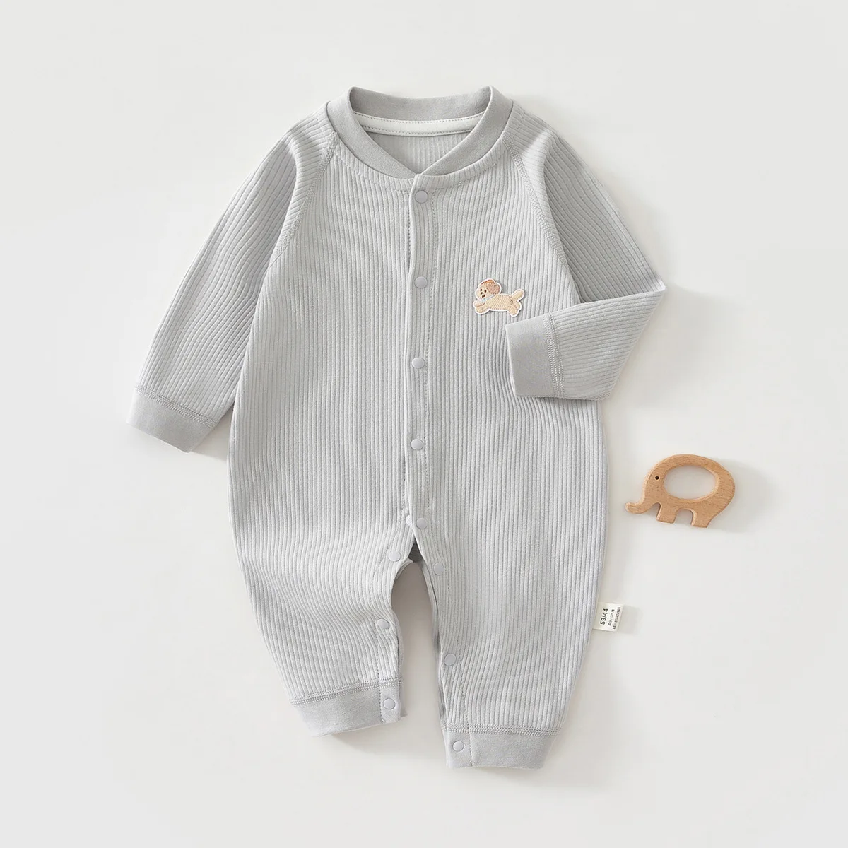 AYNIGIELL Baby Jumpsuit Spring and Autumn Sleepwear Pure Cotton Newborn Clothes 0-18 Months Newborn Boys and Girls Jumpsuit