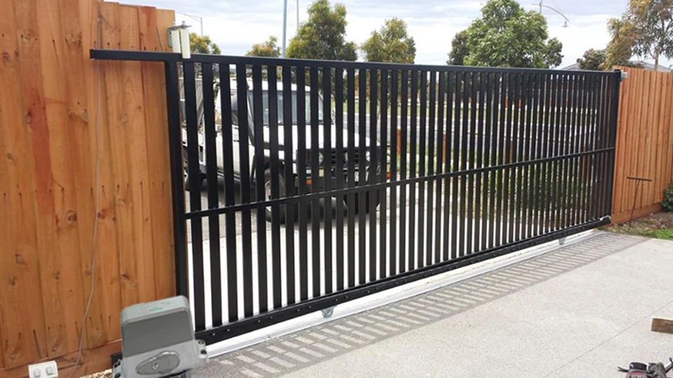 6m Steel Racks And Automatic 1800KGS Sliding Gate Opener With Complete Kit (Accessories Optional)