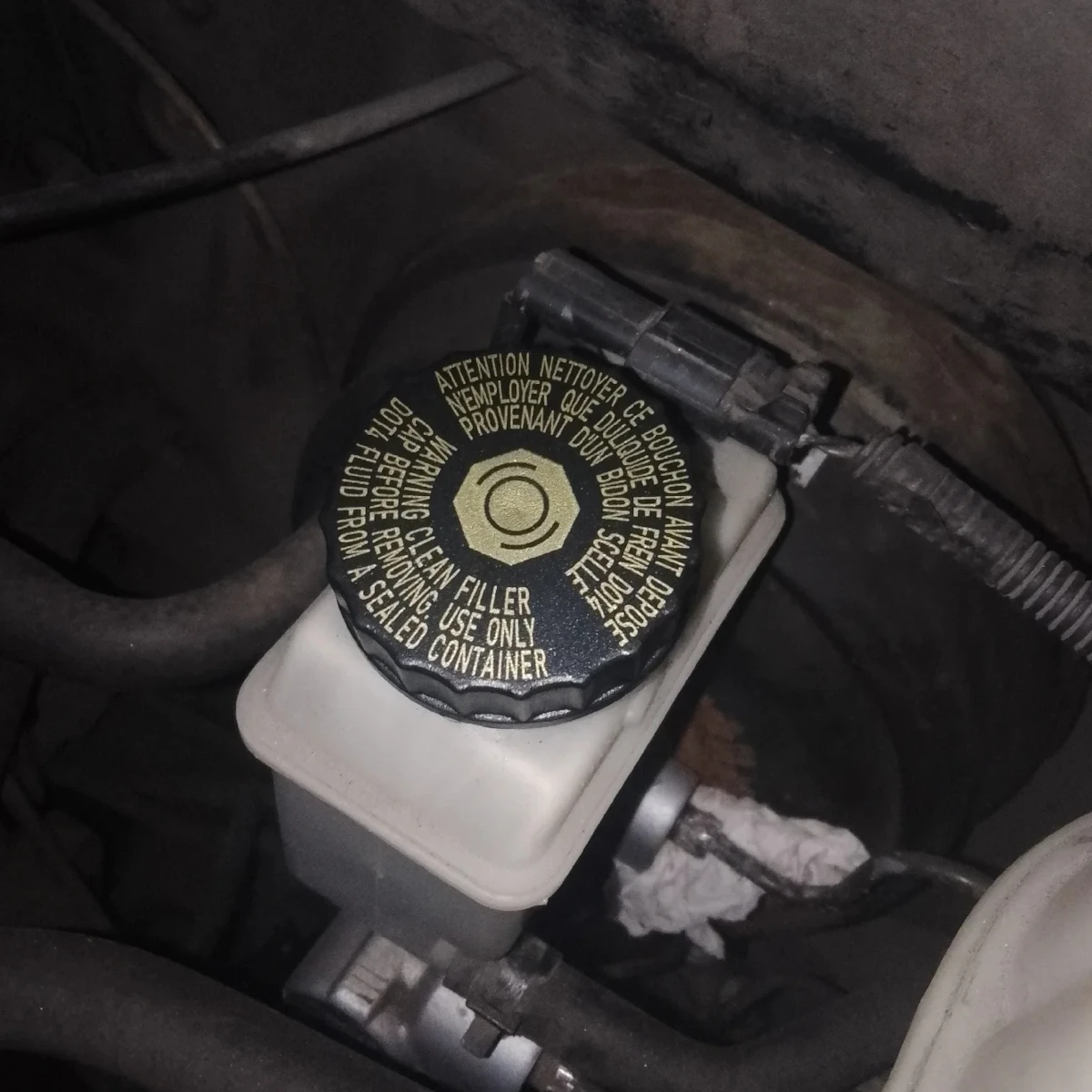 1613328880 Car Brake Fluid Reservoir Tank Cap Bottle Lid Cover for Peugeot for Citroen