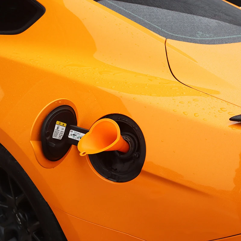 Car Long Mouth Oil Funnel Anti-splash Gasoline Oil Fuel Filling Tool Plastic Engine Funnel Motorcycle Refueling Auto Accessories