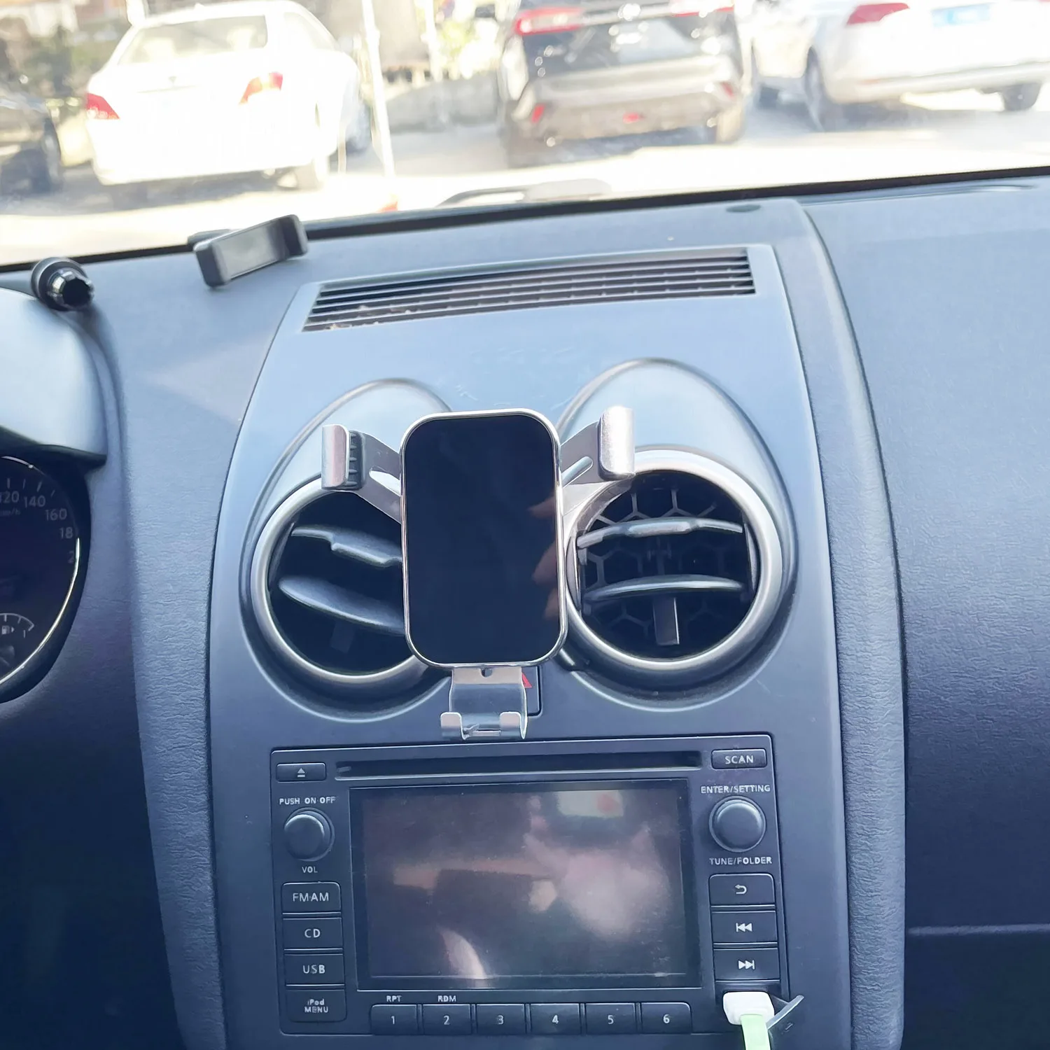 Car Phone Holder For Nissan Qashqai j10 2013 2012 2011 2010 2009 2008 Fixed Bracket Base Special Wireless Charging Phone Mounts