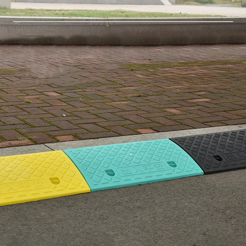 1 Pc Plastic Curb Ramp, Non-Slip Threshold Ramp, 30/40/50 Mm Height, For Cars, Bicycles, Wheelchairs – Smooth Uphill Transition