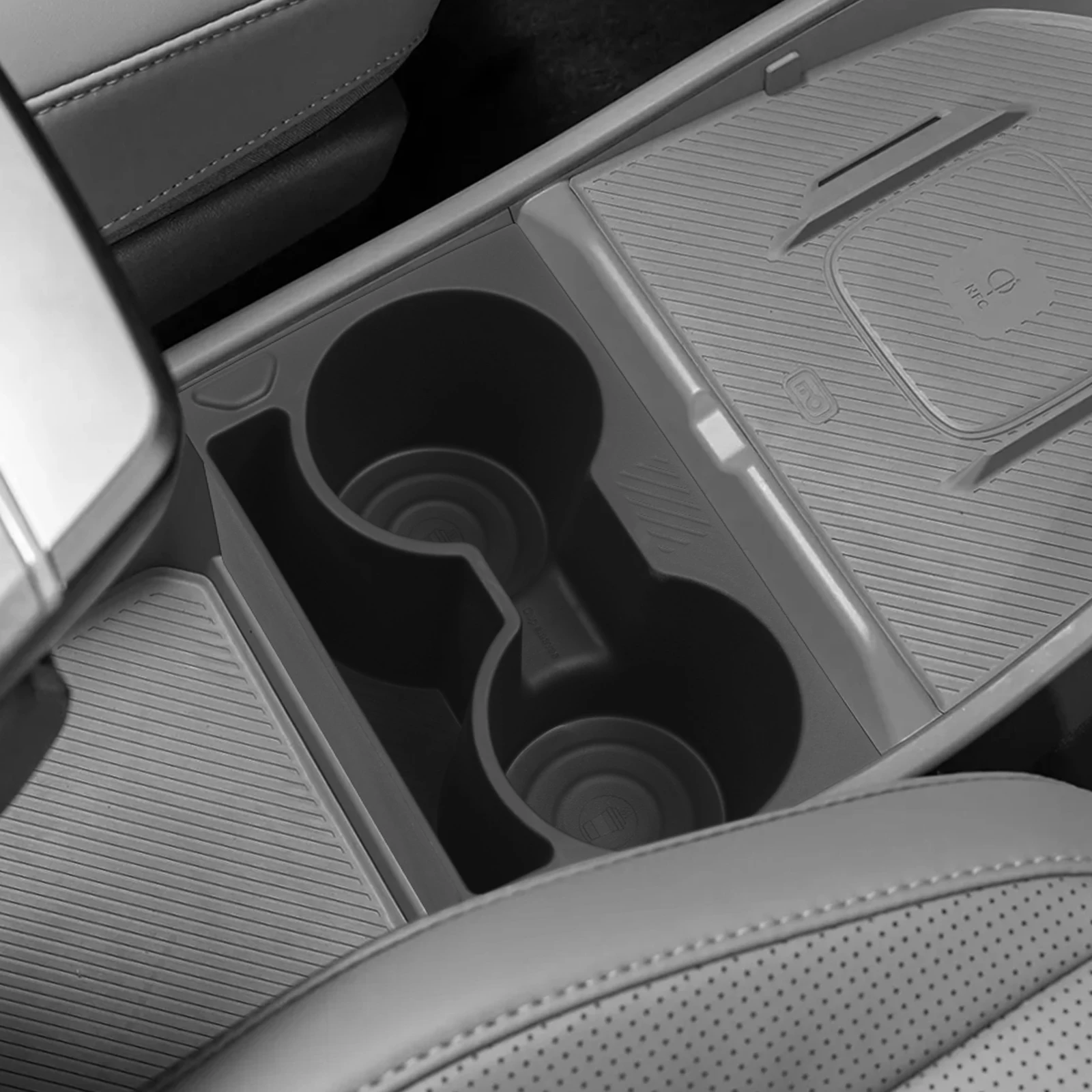 Smabee for Kia EV3 EV4 2024-2026 Center Console Water Cup Holder Shock-Absorbing Storage Tray TPE Car Interior Accessories Black