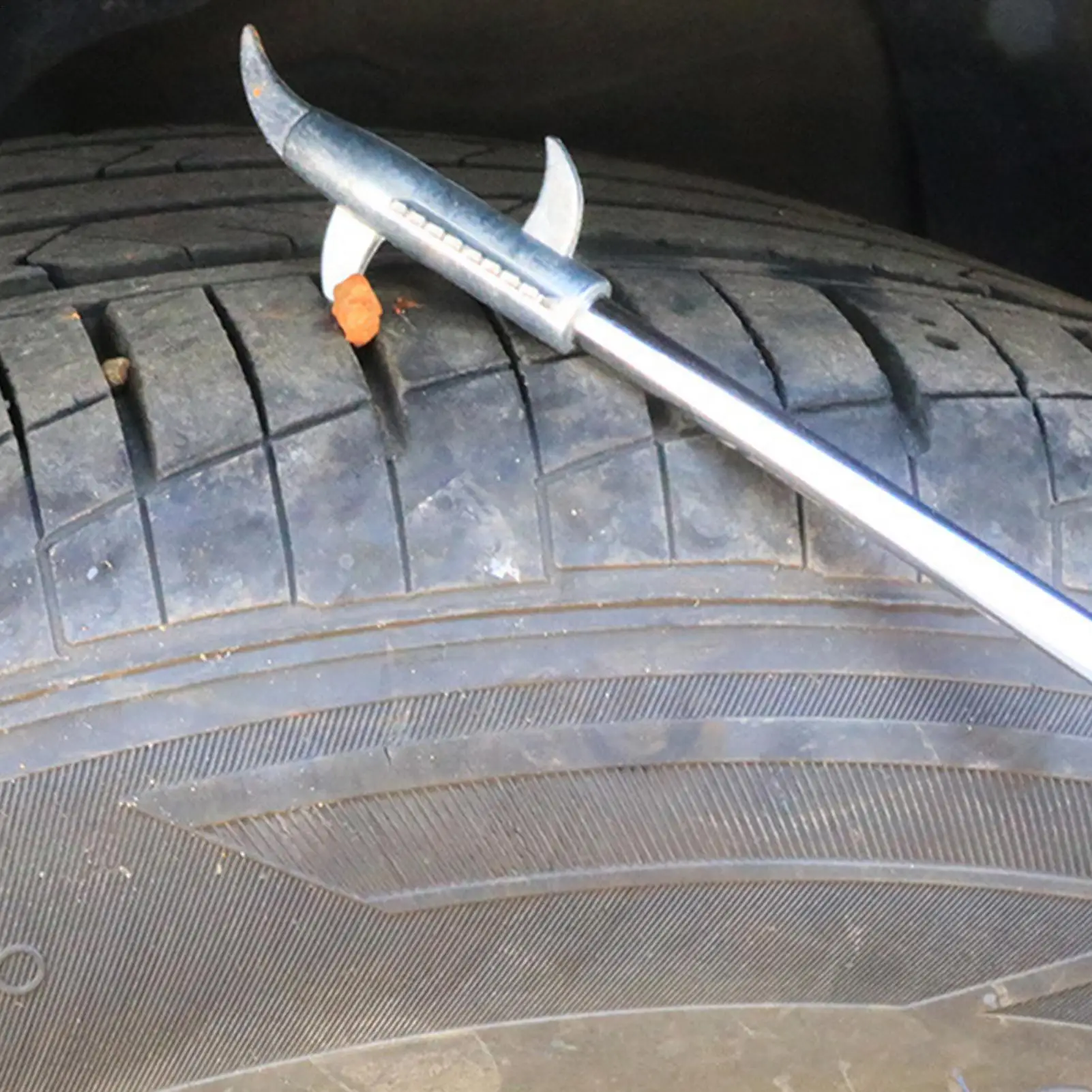 Car Tire Stone Remover Hook Safety Wheel Tread Slot Stone Gravel Remover For Car Tire Scraping And Stone Cleaning