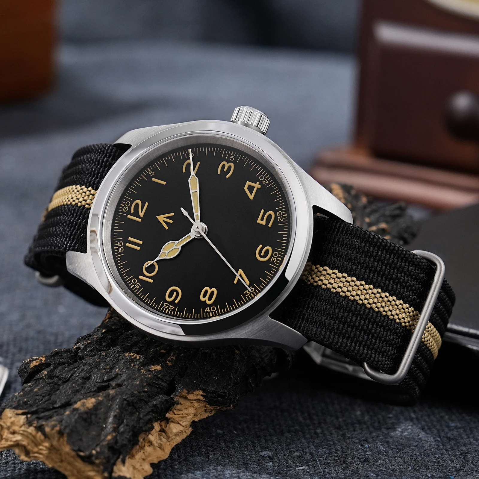 Militado ML08 Military Watch VH31 Quartz Movement Double Sapphire Crystal C3 BGW9 Luminous 10Bar Waterproof 38mm Vintage Watch
