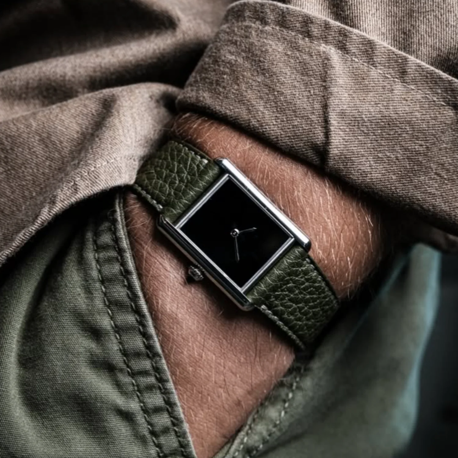 CILOA 2025 New Men's Square Leather Strap Elegant Light Luxury Business Casual Waterproof Quartz Watch
