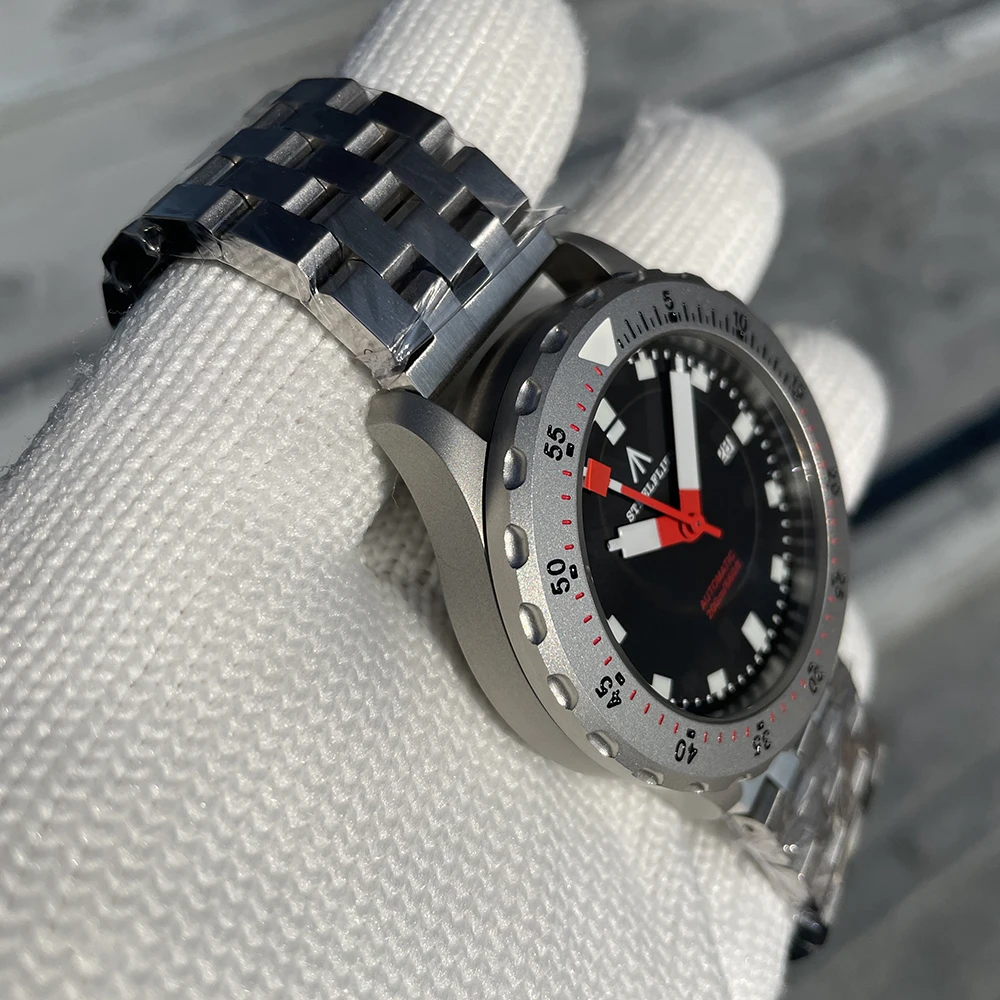 STEELFLIER Official SF752 Fashion Mechanical Wristwatch NH35 Movement Super BGW9 Luminous 20Bar Waterproof Luxury Dive Watches