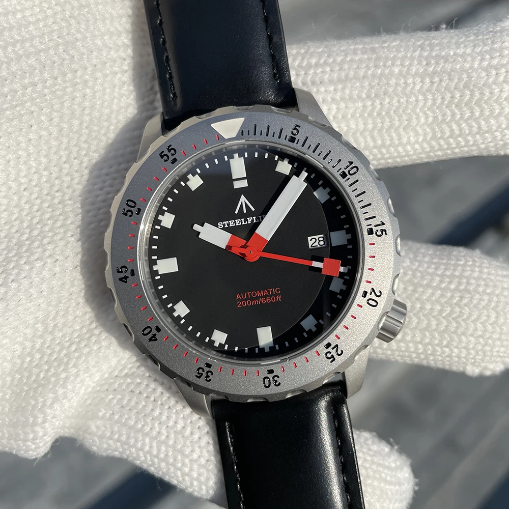 STEELFLIER Official SF752 Fashion Mechanical Wristwatch NH35 Movement Super BGW9 Luminous 20Bar Waterproof Luxury Dive Watches