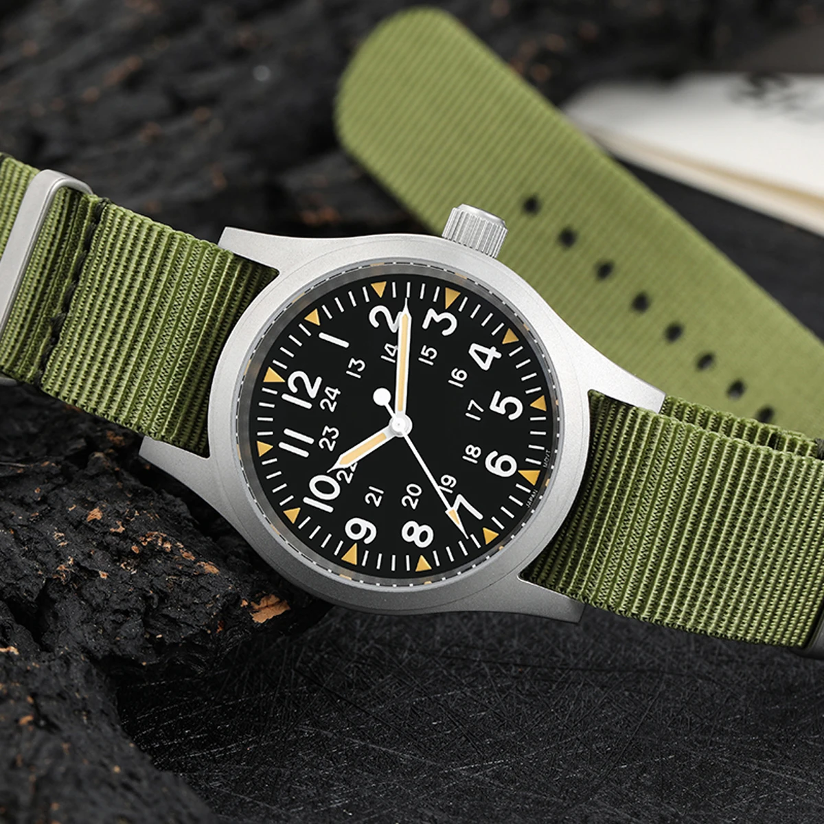 Militado Ml05 Vintage Field Watch VH31 Sweep Second Quartz Movement Sapphire Crystal High Clear AR Coating Luminous 38Mm Watches