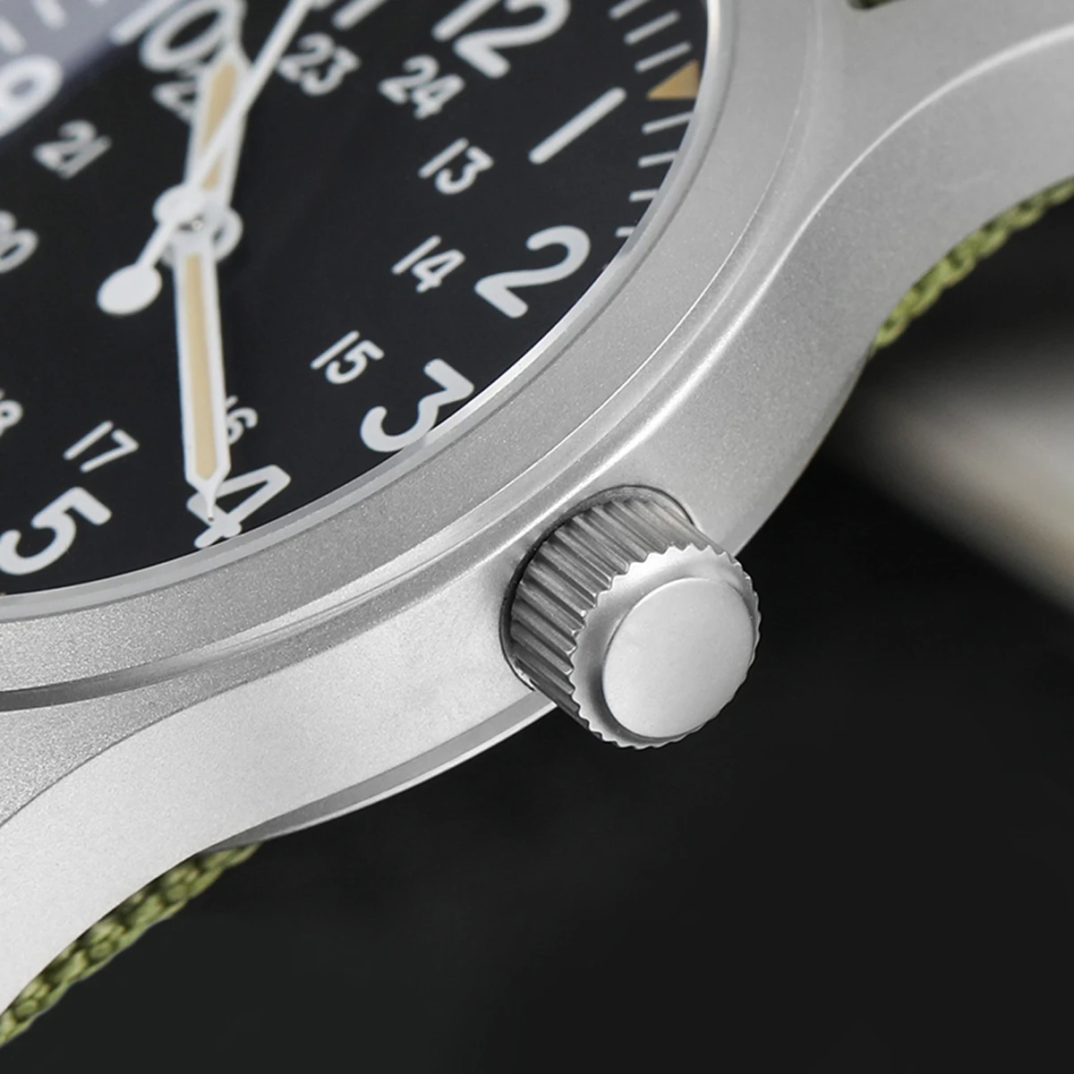 Militado Ml05 Vintage Field Watch VH31 Sweep Second Quartz Movement Sapphire Crystal High Clear AR Coating Luminous 38Mm Watches
