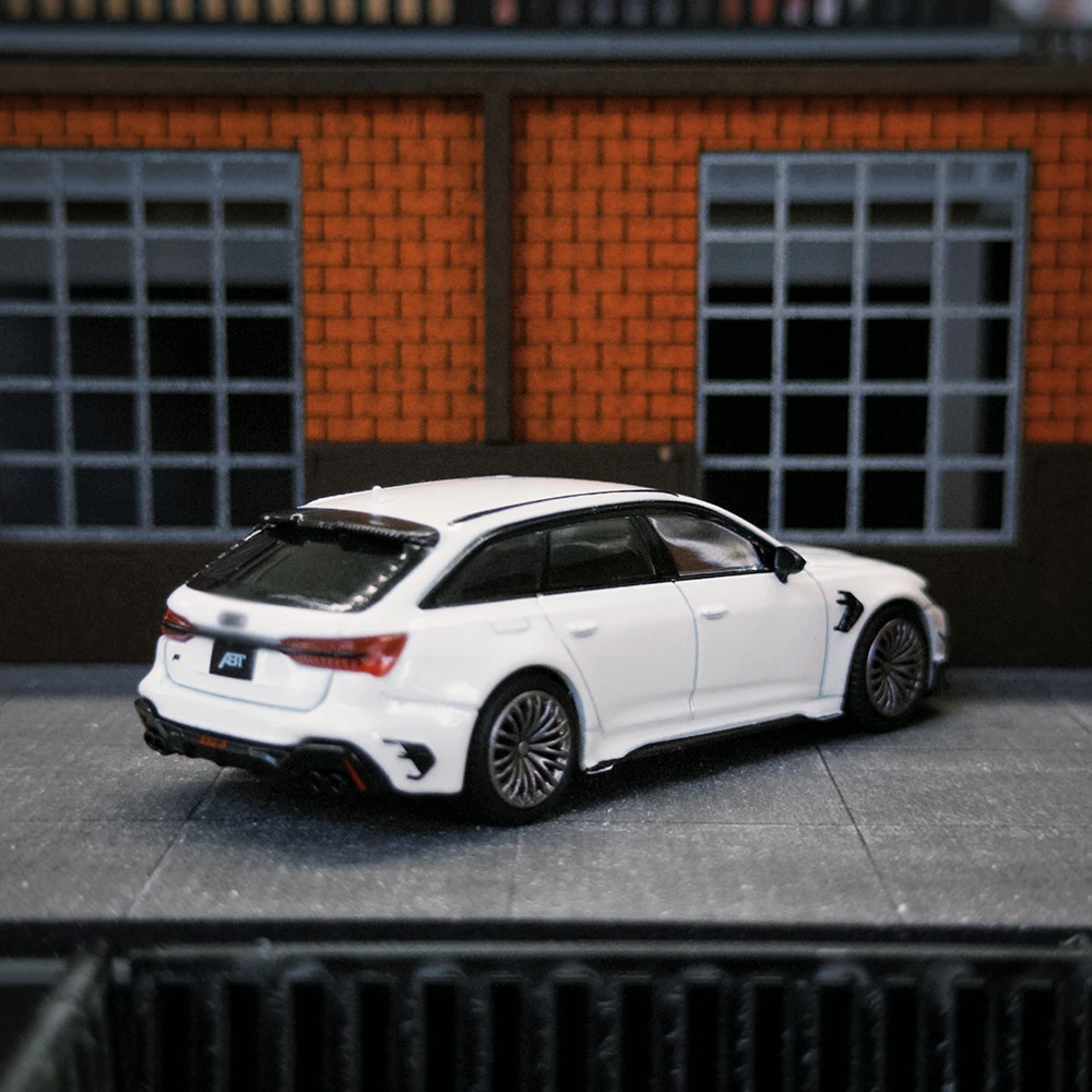 MGT 1/64 RS6 ABT Alloy Diecast Model Car Collection Toy Station Vehicle Gift For Adults (Without packaging)