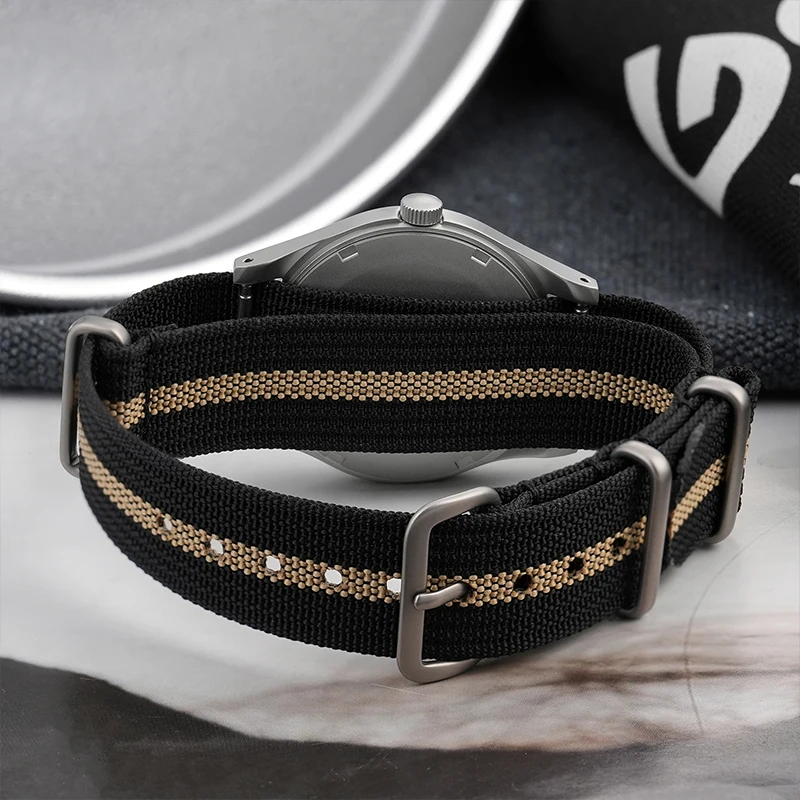 Militado ML07 Military Watch VH31 Quartz Movement Sapphire Crystal Luminous AR Coating Vintage Watches 100m Waterproof