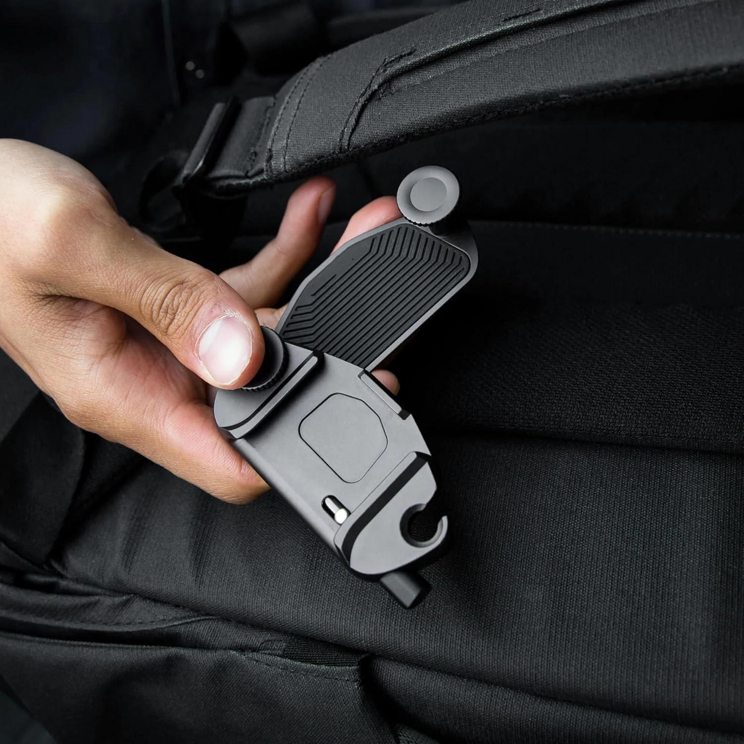 Capture Camera Clip V3, Black with Plate, Holds D SLR, Compact and Point and Shoot Bodies, Secure, Stable and Accessible