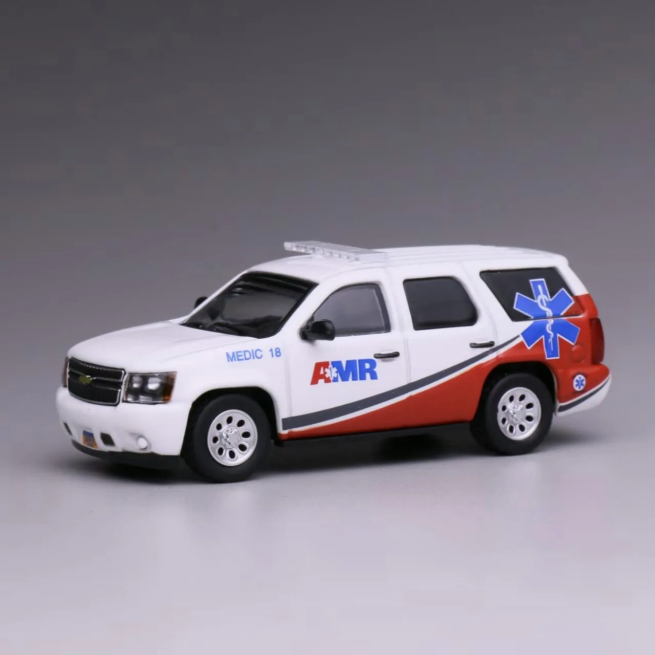 596 1/64 Chevrolet Impala River Fire Department Yukon Caimaro NYPD Car Alloy Motor Vehicle Diecast Metal Model Kids Toys Boys