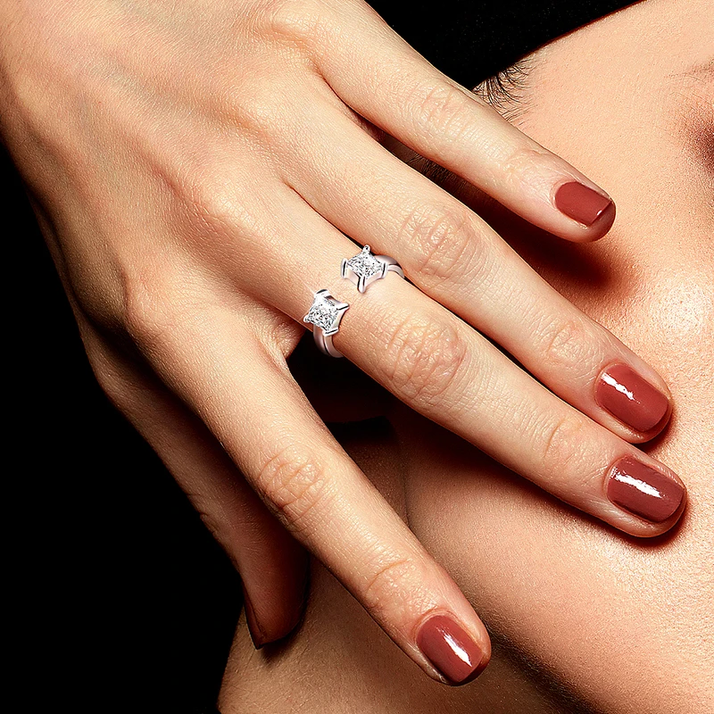 Smyoue 1CTTW 4.5mm Princess Cut Certified Moissanite Rings for Women Adjustable 100% 925 Sterling Silver Wedding Party Band Gift