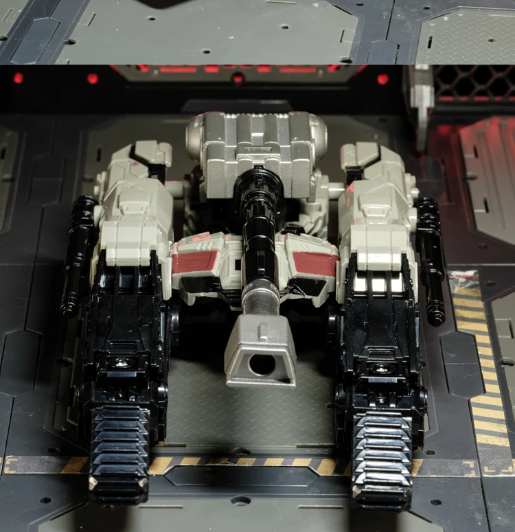 JINGKE Transformation One MGTANK Action Figures robot Toys KO ss114 18cm Toy