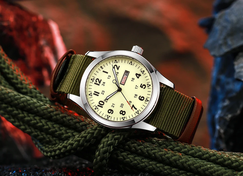 2026 Men's 42mm Watch Glow in the Dark Luminous Dial Day Date Green Canvas Strap 30M Water Proof Field Watch Khaki Strap