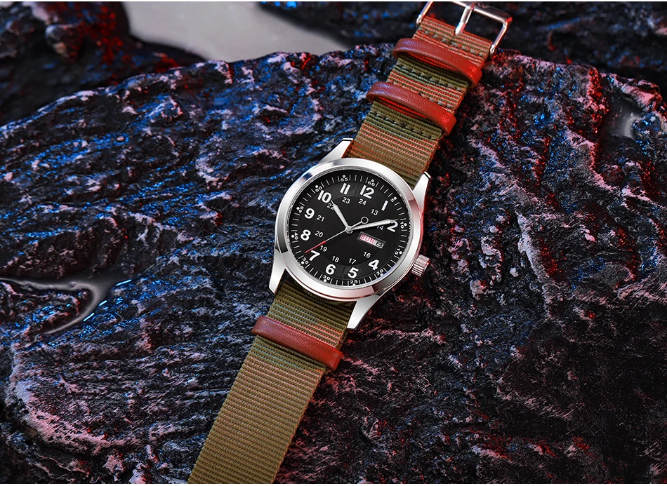 2026 Men's 42mm Watch Glow in the Dark Luminous Dial Day Date Green Canvas Strap 30M Water Proof Field Watch Khaki Strap