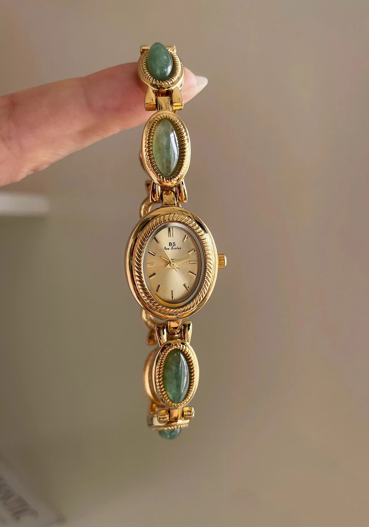 High-end Luxury Watches for Woman Elegant Green Jewelry Jade Quartz Bracelet Wristwatch Gift for Women Lady Fashion Dress Watch