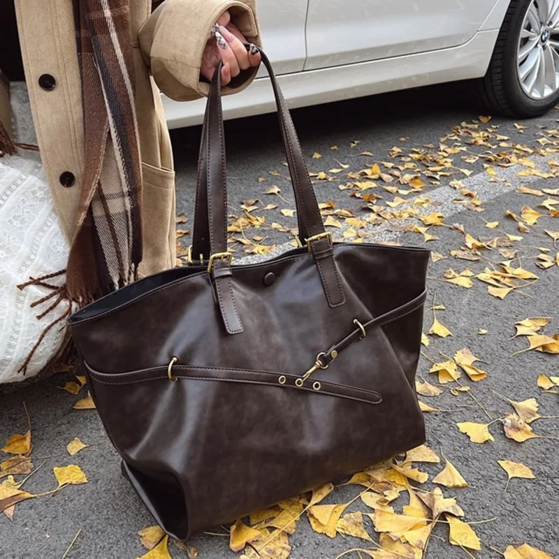 Brown Large Capacity Vintage Tote Bag Metal Buckle Decor Casual Shoulder Bags Versatile Commuter Handbag Women's Elagant Bag