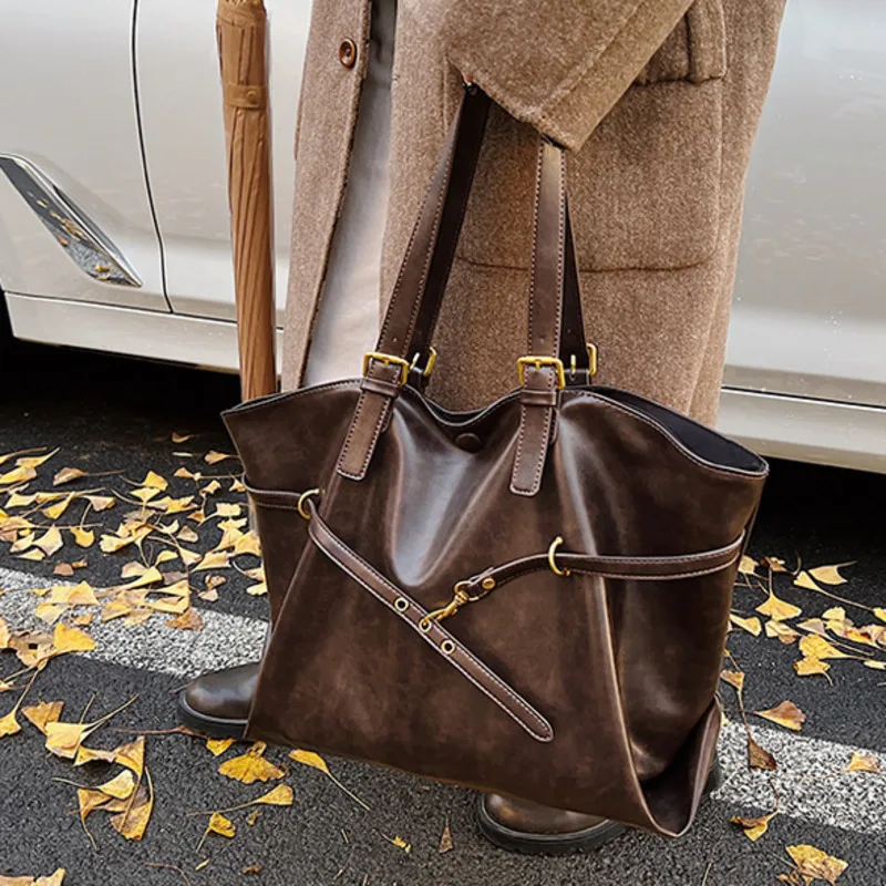 Brown Large Capacity Vintage Tote Bag Metal Buckle Decor Casual Shoulder Bags Versatile Commuter Handbag Women's Elagant Bag