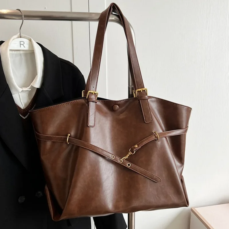 Brown Large Capacity Vintage Tote Bag Metal Buckle Decor Casual Shoulder Bags Versatile Commuter Handbag Women's Elagant Bag