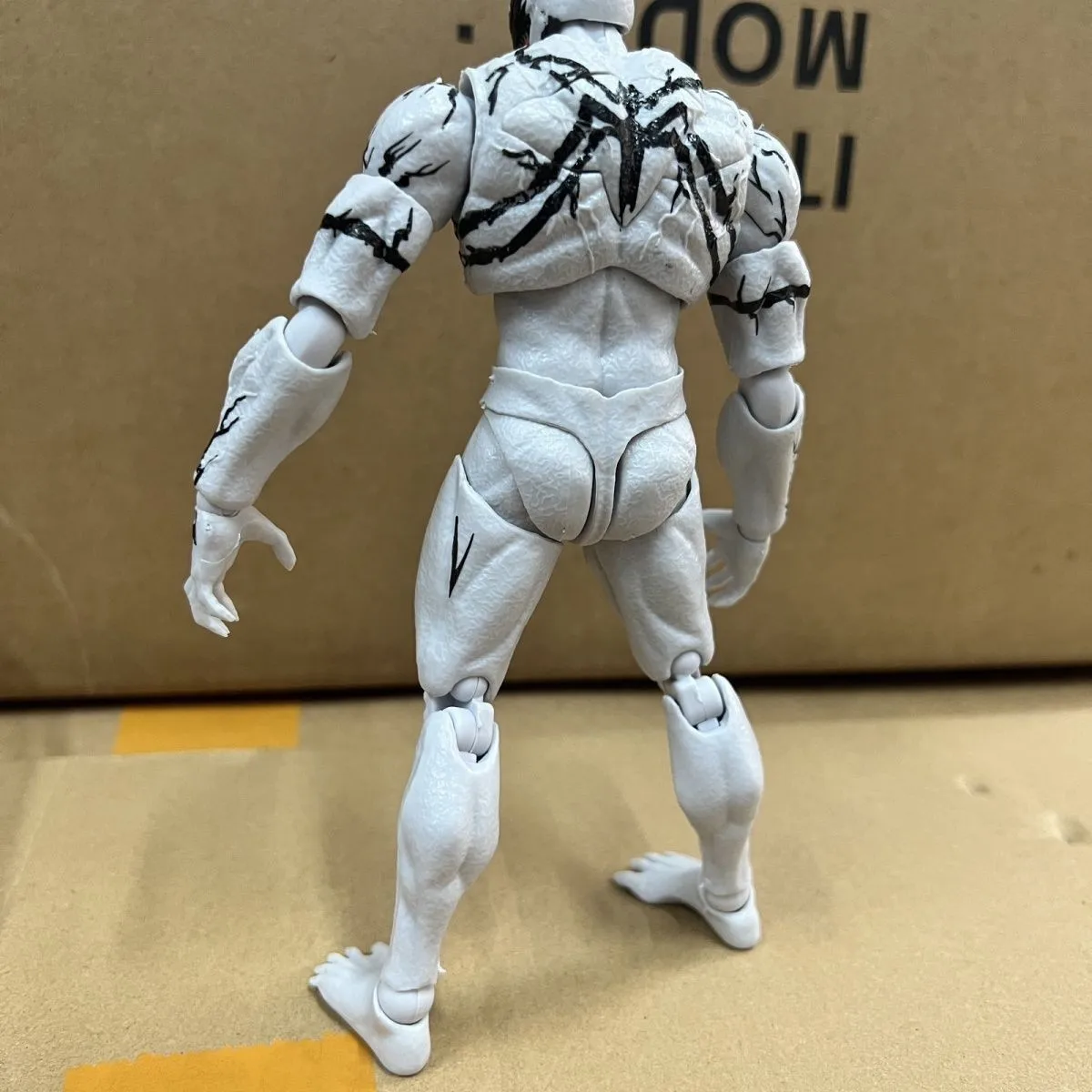 New Shf Anti Venom Action Figure White Symbiote Articulated Joints Collectible Model Toy For Collection Decoration Gift