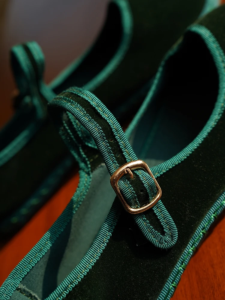 Solid Color Velvet Mary Janes Shoes for Women Spring Autumn Casual Streetwear Ballet Flats Buckle Strap Ladies Shoes Footwear