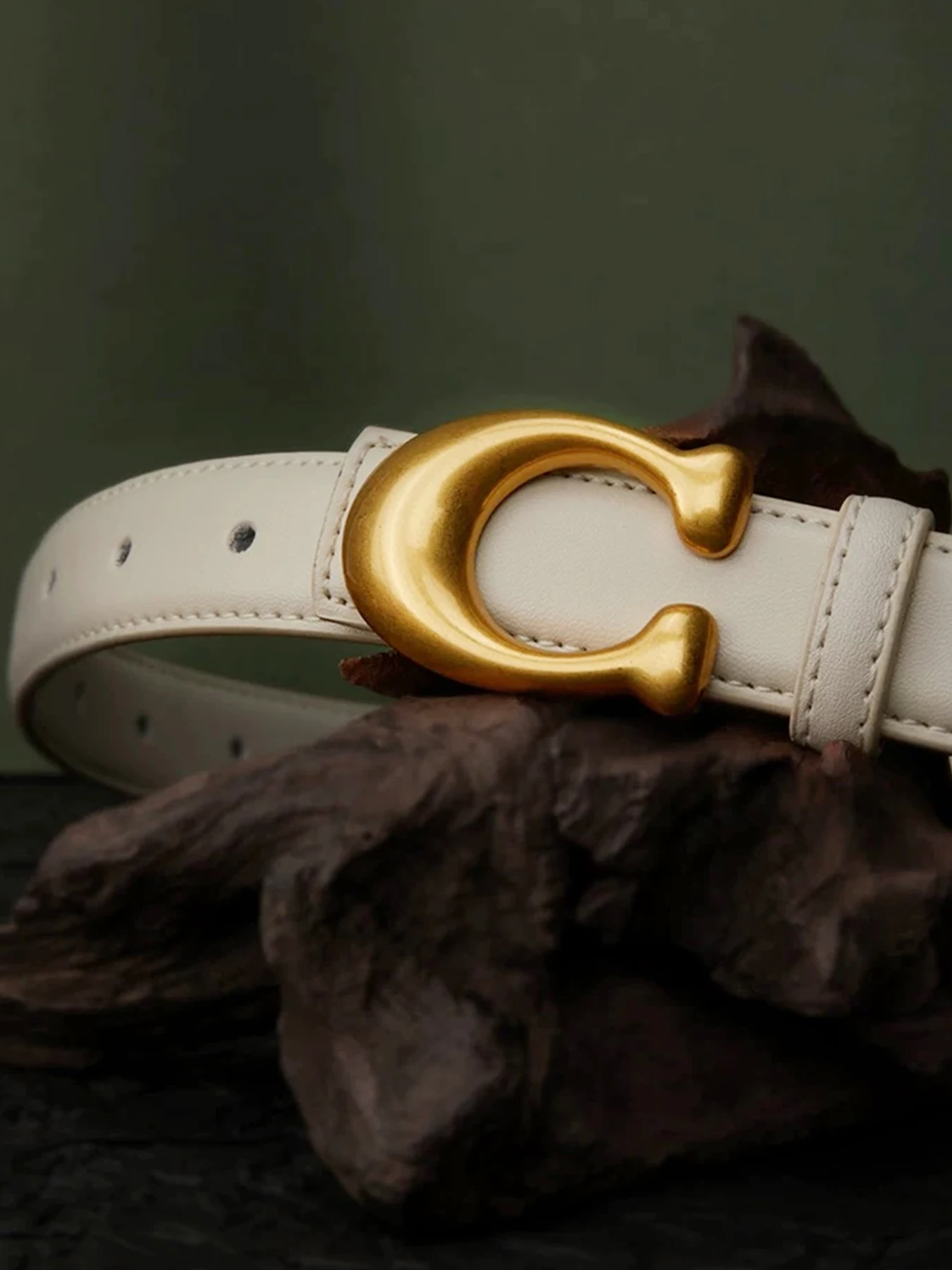 Luxury Belt for women with Adjustable C Buckle Design, for Jeans & Dresses, Y2K Style Soft Comfortable Waist Belt