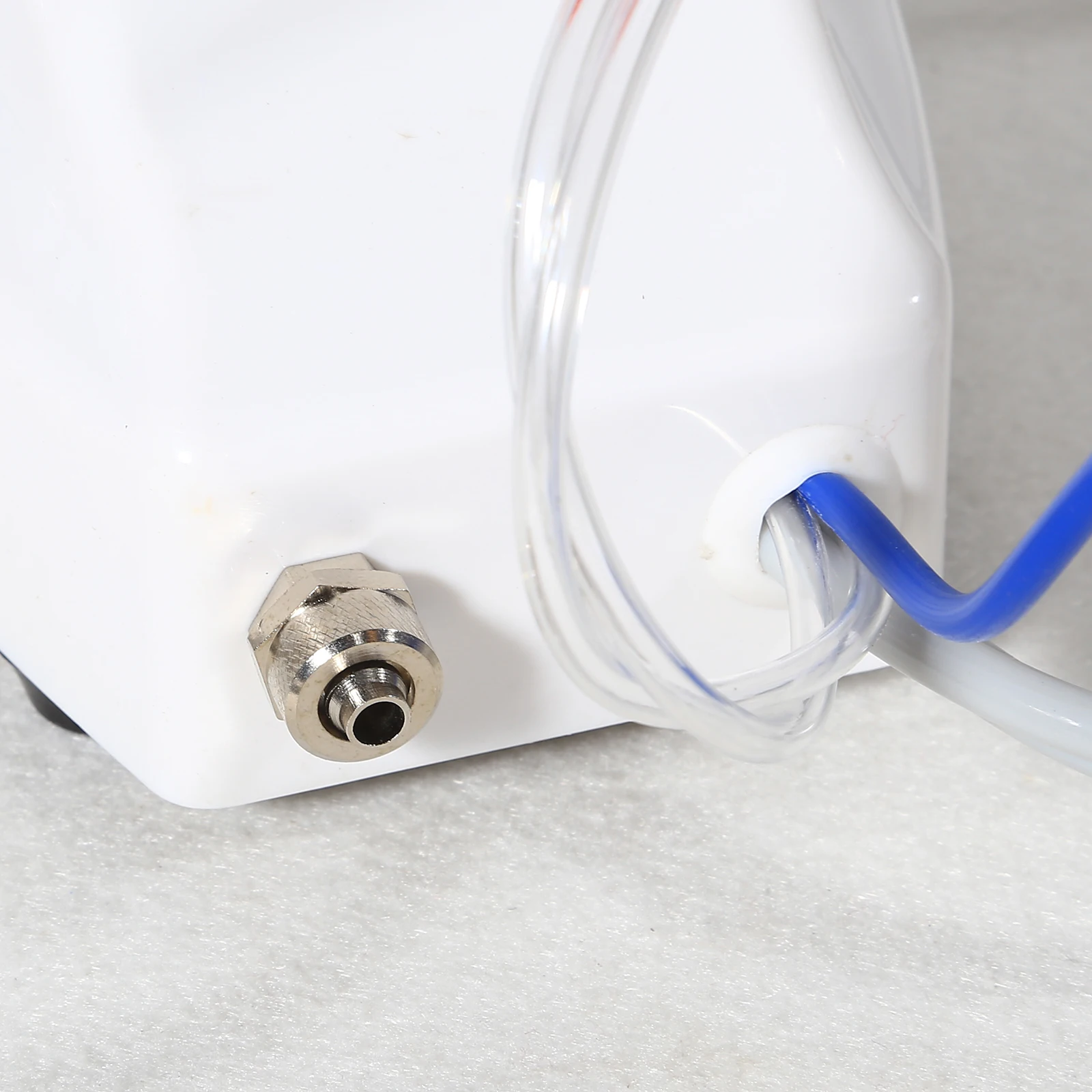 Portable Dental Air Turbine Unit Working with Compressor Triple Spray Syringe Bottle & Pedal 2/4 Holes Dentist Cleaning Tools