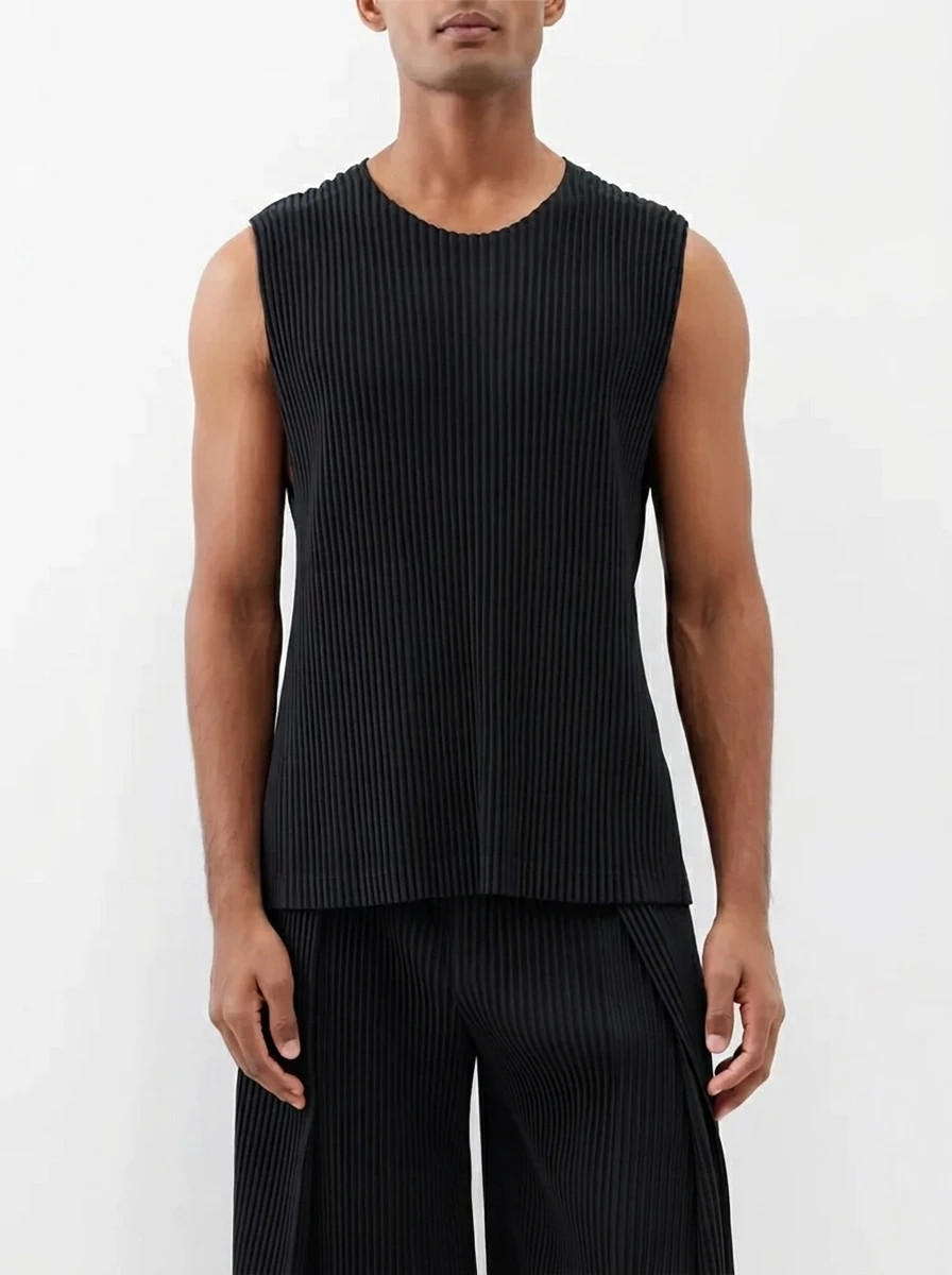 Miyake Pleated Men Sleeveless Vest Round Neck Loose Fit Casual Tank Top Japanese Minimalist Daily Wear