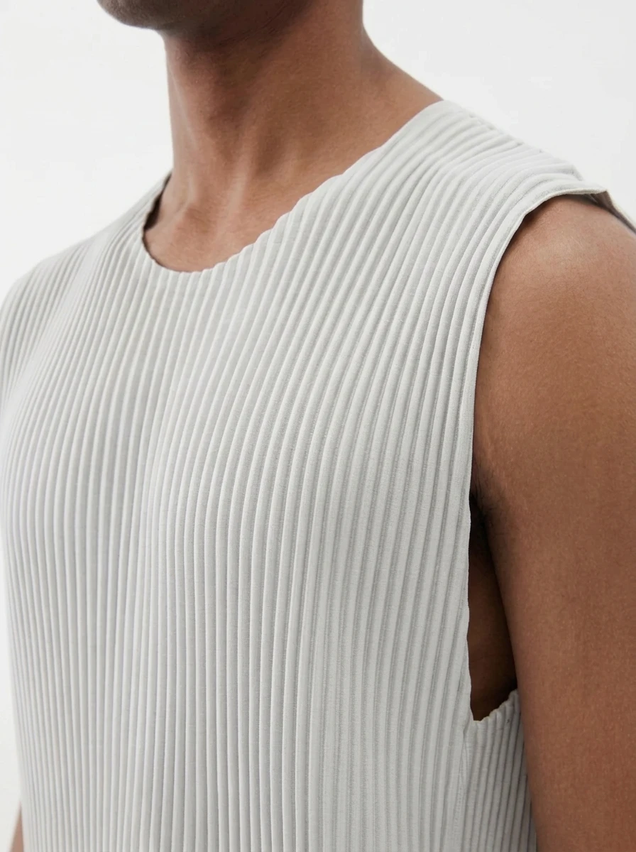 Miyake Pleated Men Sleeveless Vest Round Neck Loose Fit Casual Tank Top Japanese Minimalist Daily Wear