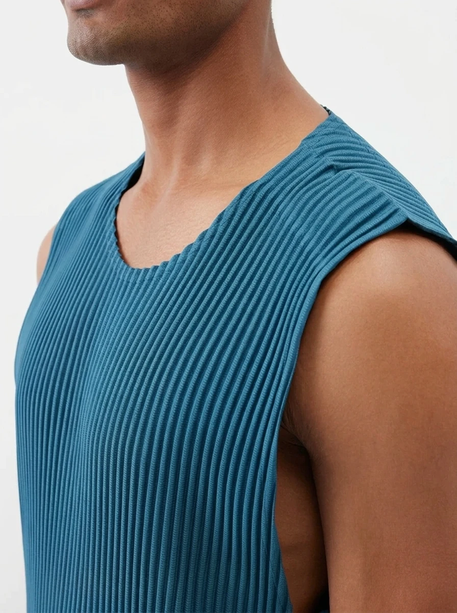 Miyake Pleated Men Sleeveless Vest Round Neck Loose Fit Casual Tank Top Japanese Minimalist Daily Wear