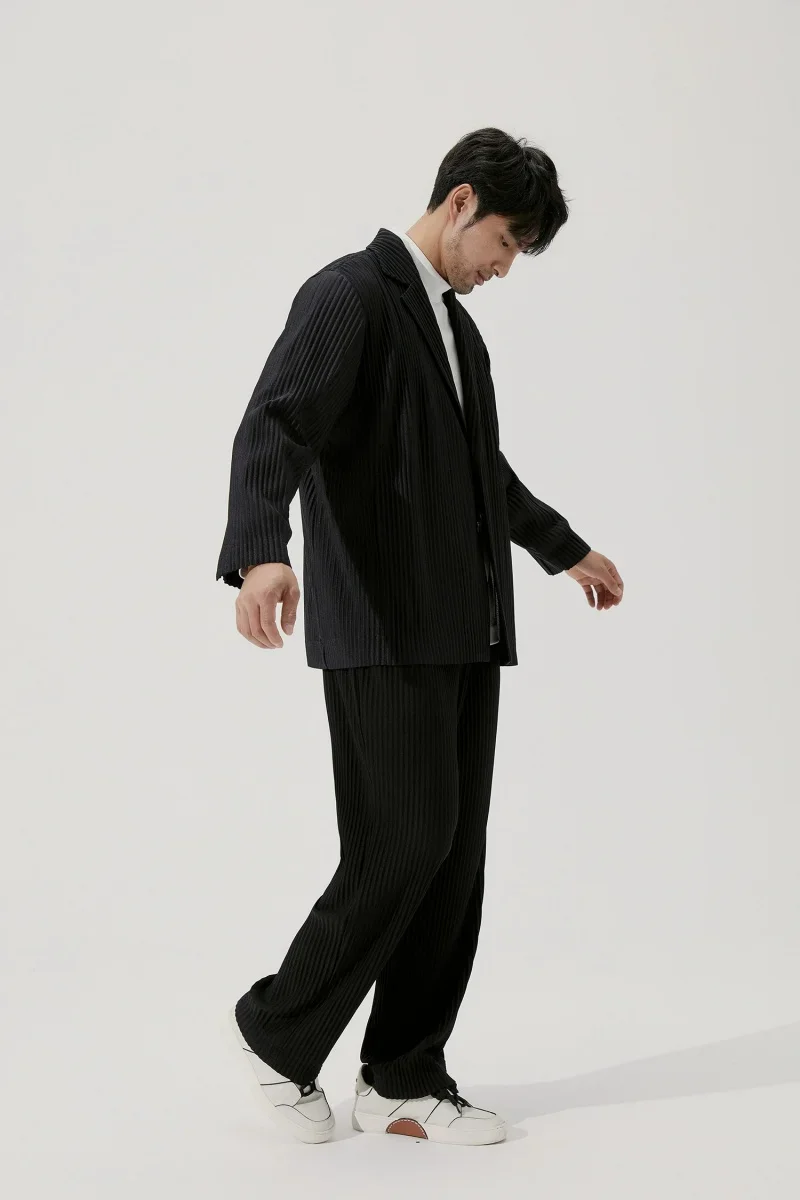 Men's Miyake Pleated Style Blazer Jacket Japanese Casual Stretch Slim Fit Business Office Fashion Luxury Wrinkle Resistant Coat