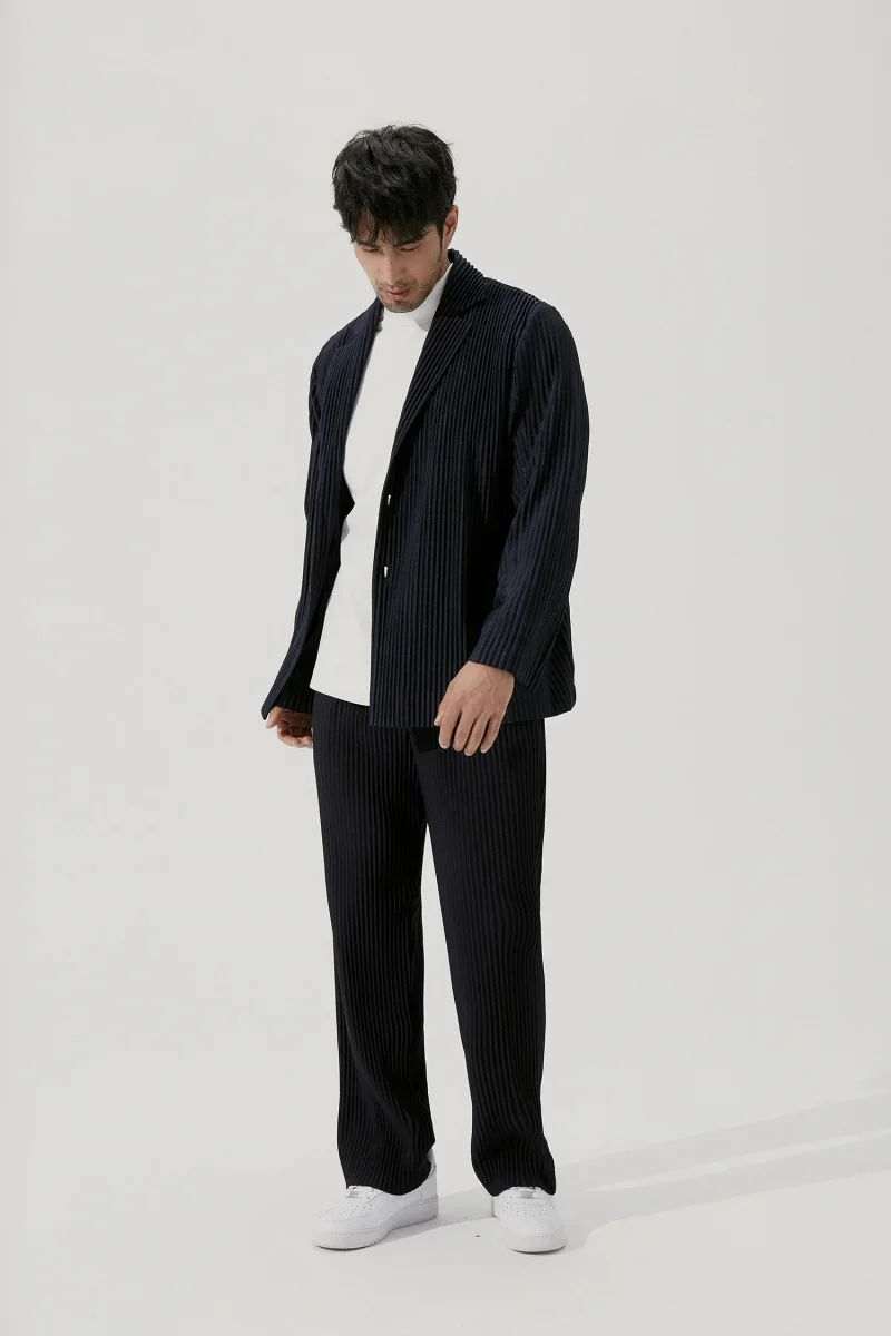 Men's Miyake Pleated Style Blazer Jacket Japanese Casual Stretch Slim Fit Business Office Fashion Luxury Wrinkle Resistant Coat