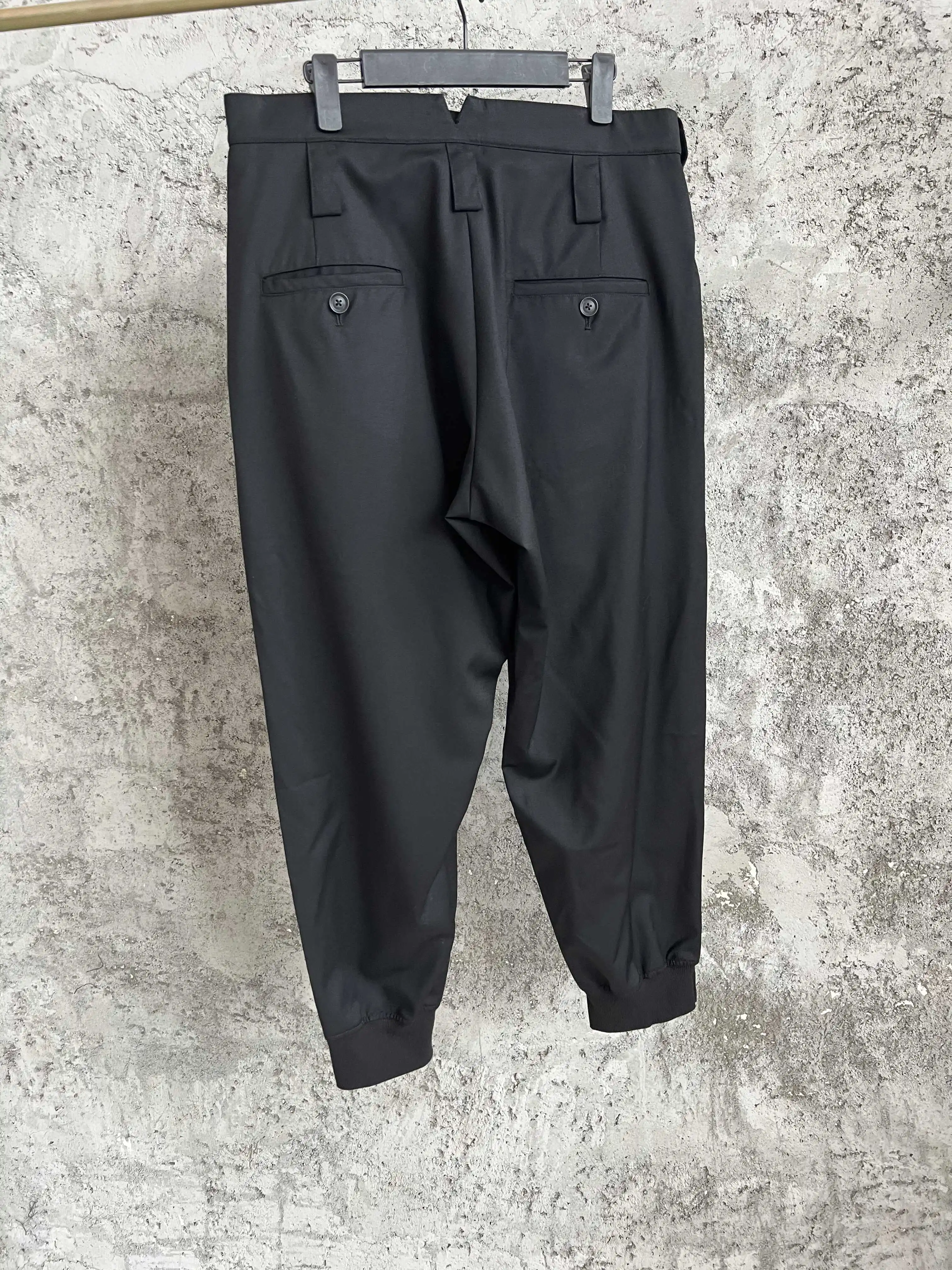 TOP-YAMAMOTO large flip pocket casual pants, the same style as the casual show, with a wool waist strap and a slim fit