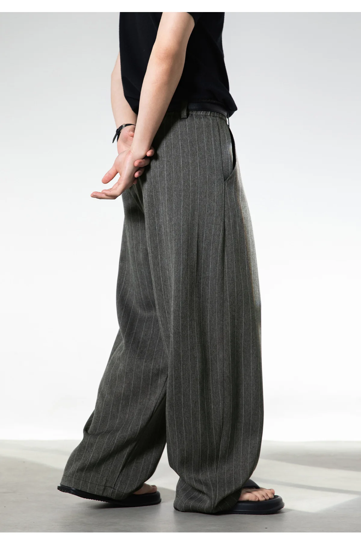 Men's Retro Striped Drape Trousers Loose Fit Old Money Style Casual Wide Leg Pants Fall Winter.