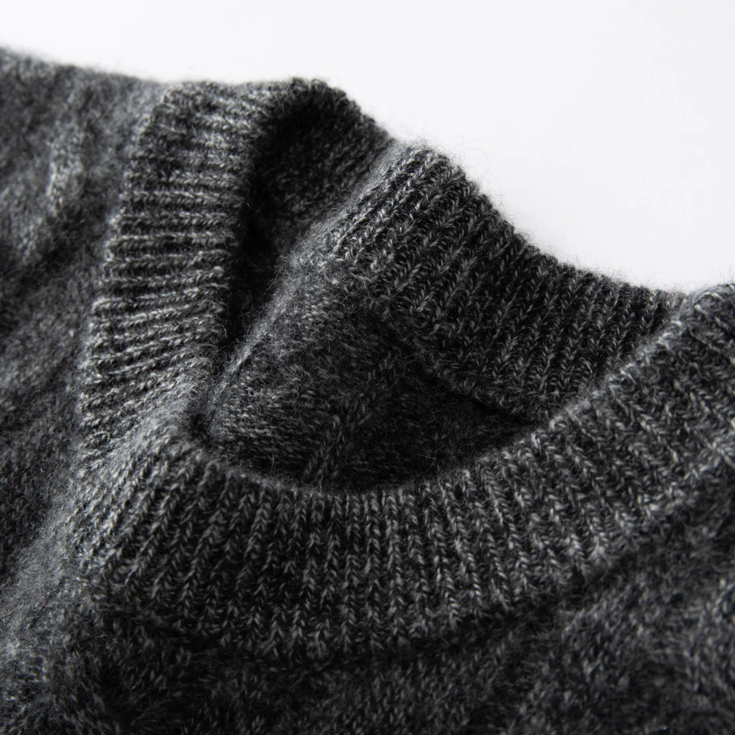 ZOCEPT 100% Natural Cashmere Men's Sweater Autumn Winter Thick Warm O-Neck Casual Pullover Knitted Twisted Flower Sweater Top