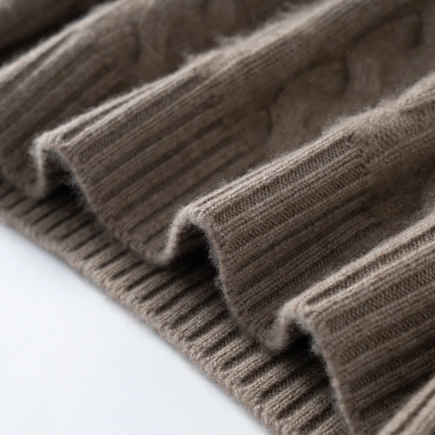 ZOCEPT 100% Natural Cashmere Men's Sweater Autumn Winter Thick Warm O-Neck Casual Pullover Knitted Twisted Flower Sweater Top